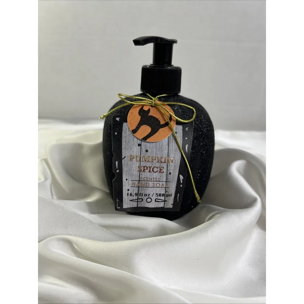 Pumpkin Spice Scented Refillable Hand Soap 16.9 Fl Oz‎ Halloween Black Sparkle